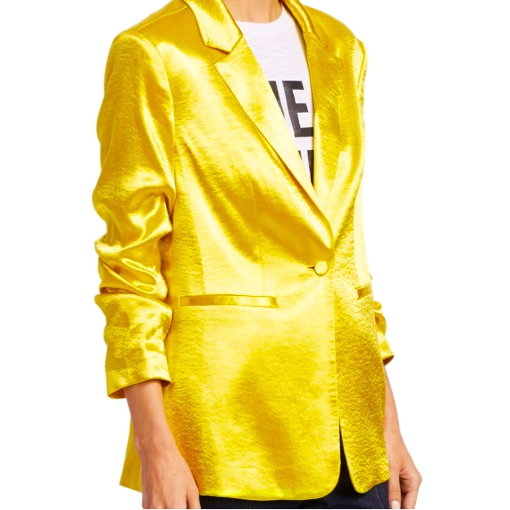 Cinq a sept yellow gold blazer